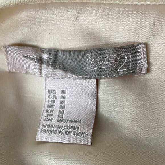 Love 21 Cream Black Mermaid Lace Detail High-Low Style Dress with Pleats Sz Med - Picture 7 of 8